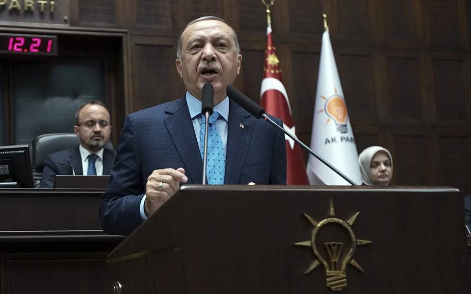 Εσκασε νέο «κανόνι» στη Τουρκία – Χρεοκόπησε ο μεγαλύτερος κολοσσός υποδημάτων – Η Turk Telekom ήταν μόνο η αρχή